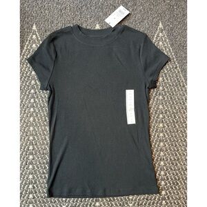 NWT A New Day Women’s black mock high neck short sleeve top T shirt sz Medium
